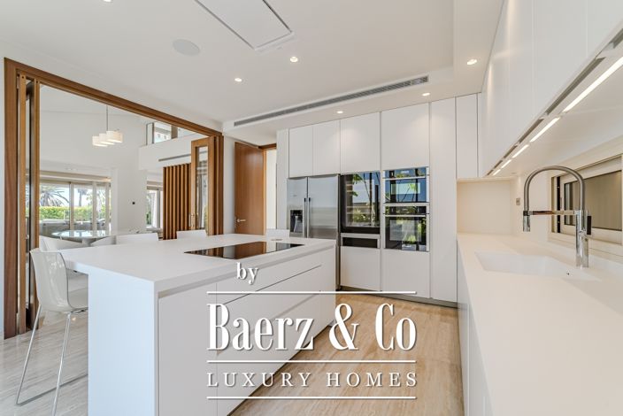 Image No.10-4 Bed Villa for sale