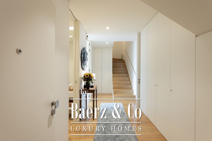 Image No.4-4 Bed Penthouse for sale