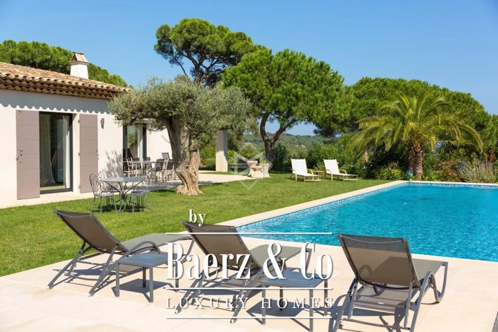 Image No.1-5 Bed Property for sale