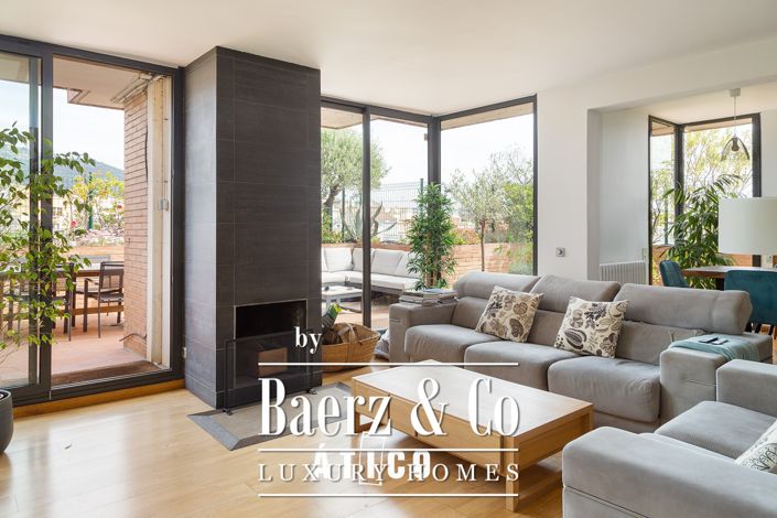 Image No.15-4 Bed Property for sale