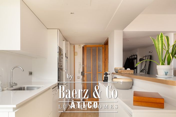 Image No.22-4 Bed Property for sale