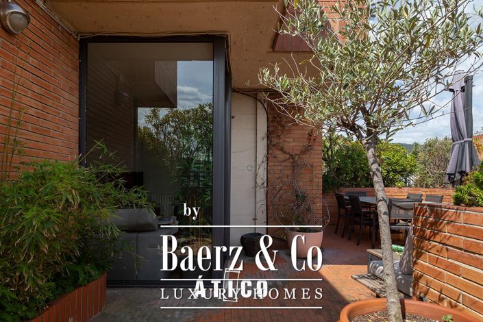 Image No.7-4 Bed Property for sale