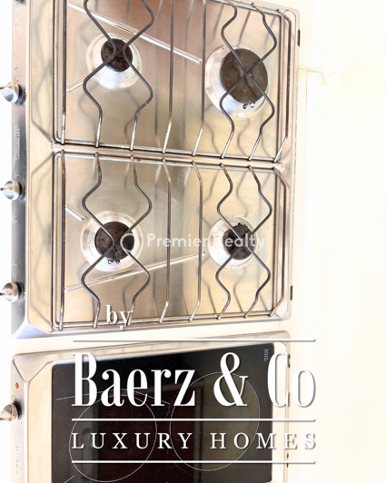 Image No.10-5 Bed Property for sale