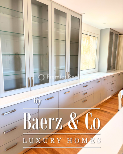 Image No.11-5 Bed Property for sale