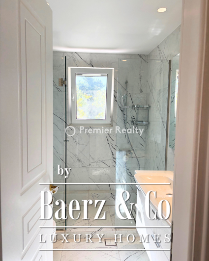 Image No.18-5 Bed Property for sale