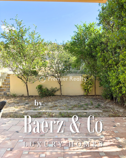 Image No.24-5 Bed Property for sale