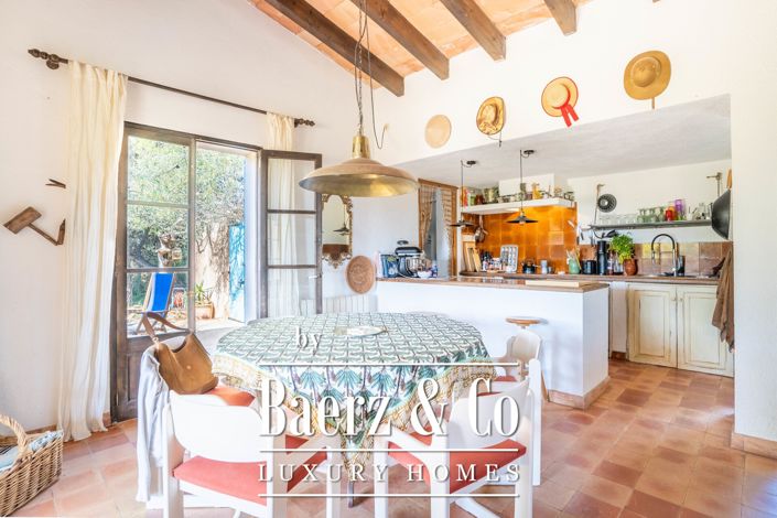 Image No.10-3 Bed Country House for sale