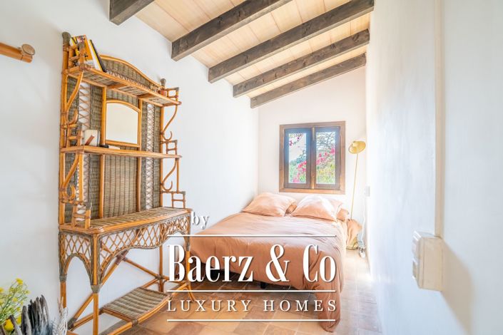 Image No.15-3 Bed Country House for sale