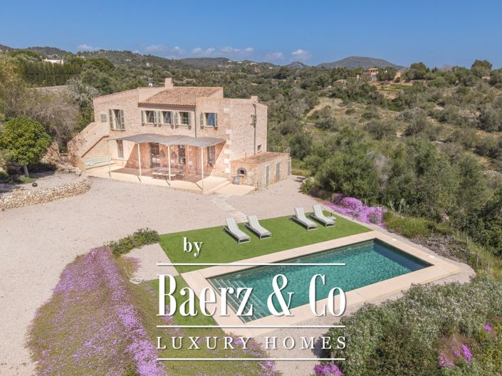 Image No.1-4 Bed Country House for sale