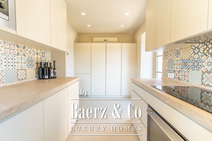 Image No.20-4 Bed Country House for sale