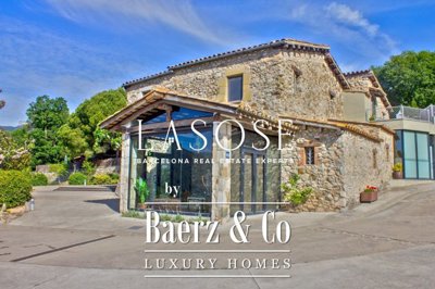 1 - Amer, Property