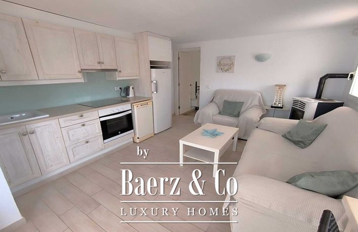 Image No.18-5 Bed Property for sale