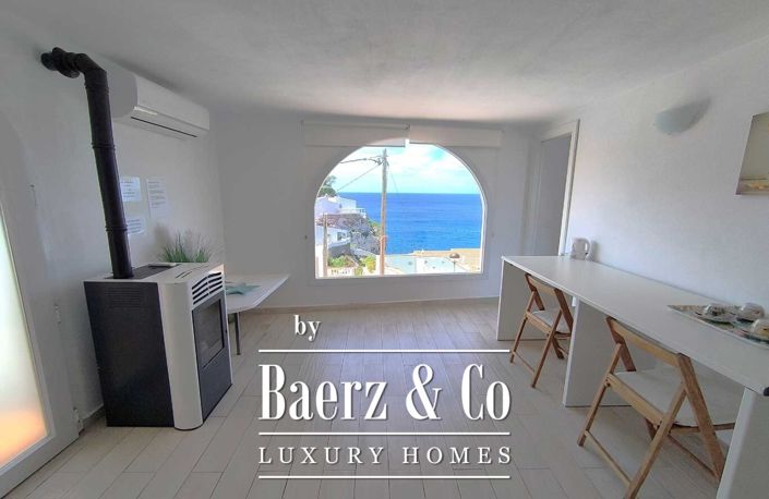 Image No.20-5 Bed Property for sale