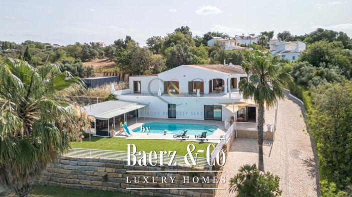 Image No.1-6 Bed Villa for sale