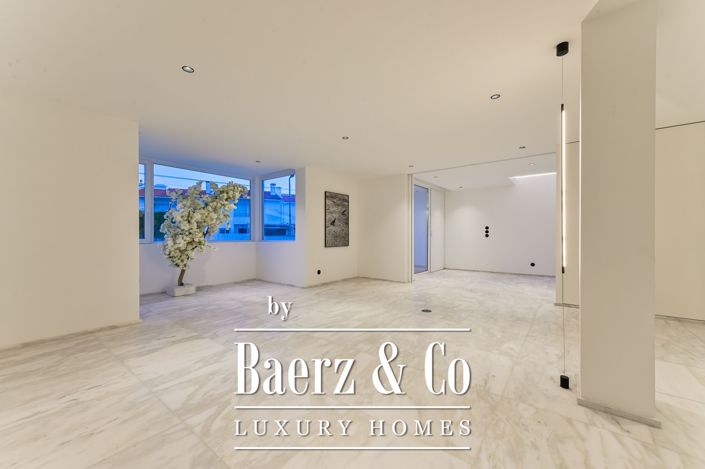 Image No.17-4 Bed House for sale