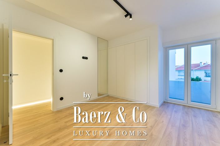 Image No.30-4 Bed House for sale