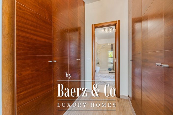 Image No.15-3 Bed Villa for sale