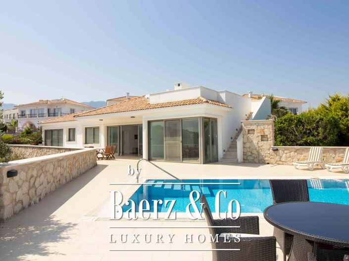 Image No.1-4 Bed Villa for sale