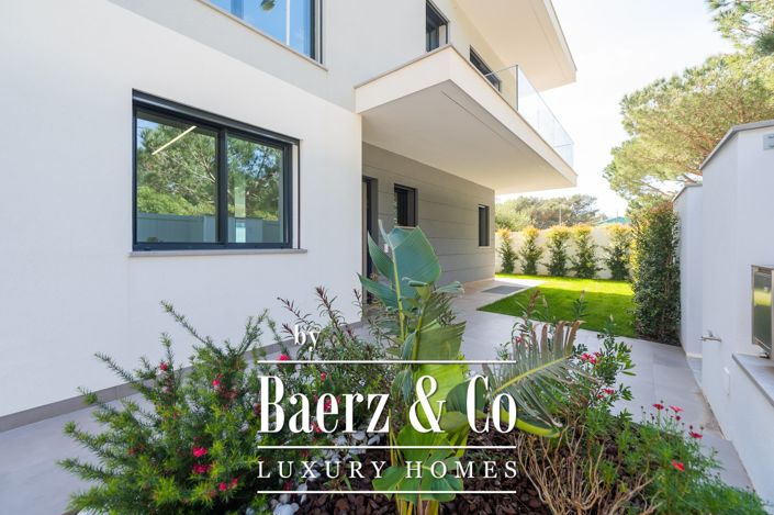 Image No.2-4 Bed House for sale