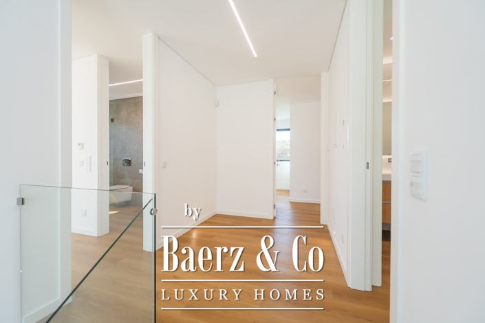 Image No.23-4 Bed House for sale