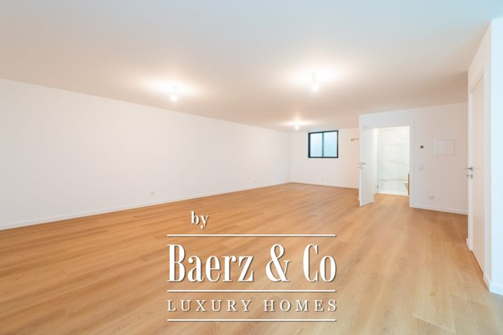 Image No.33-4 Bed House for sale