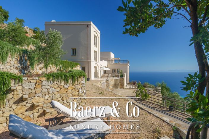 Image No.28-5 Bed Villa for sale