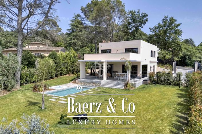 Image No.1-4 Bed Villa for sale