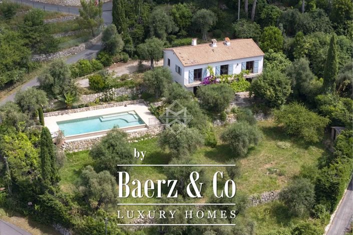 Image No.1-4 Bed Villa for sale