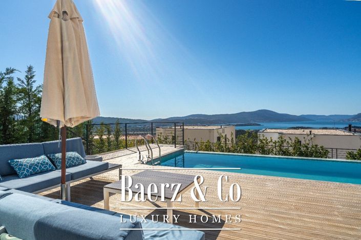 Image No.1-4 Bed Villa for sale