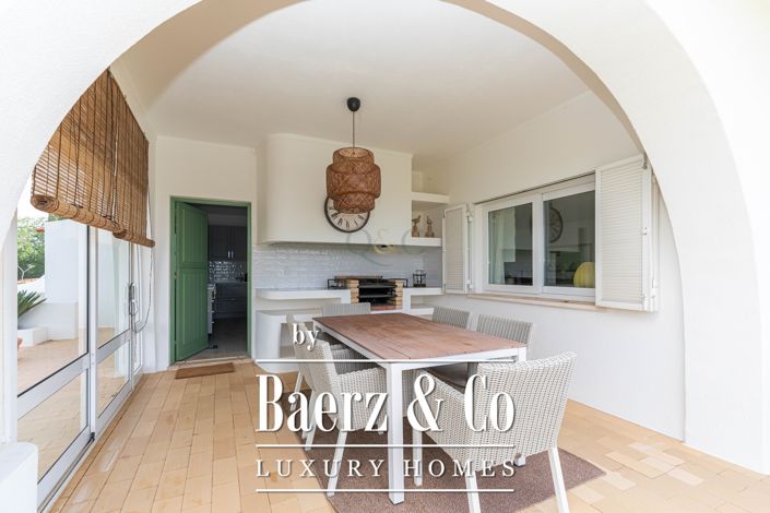 Image No.15-5 Bed Villa for sale