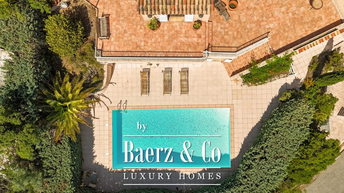 Image No.2-4 Bed Villa for sale