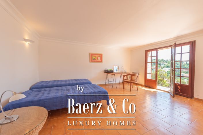 Image No.7-4 Bed Villa for sale