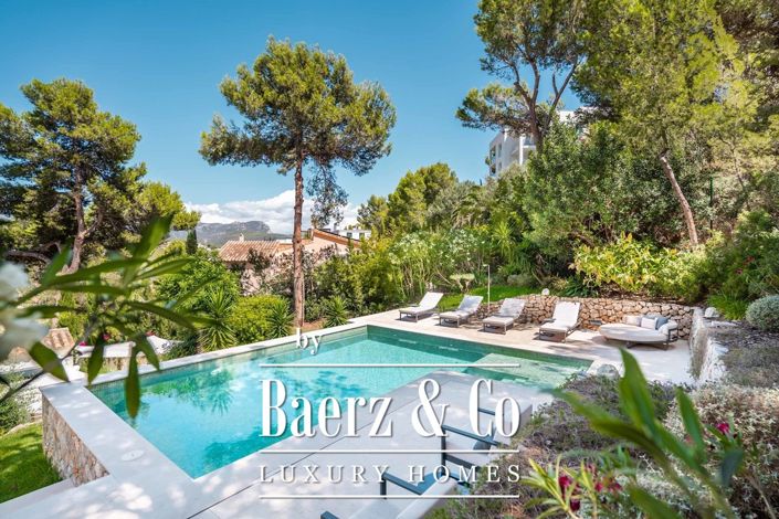 Image No.1-4 Bed Villa for sale
