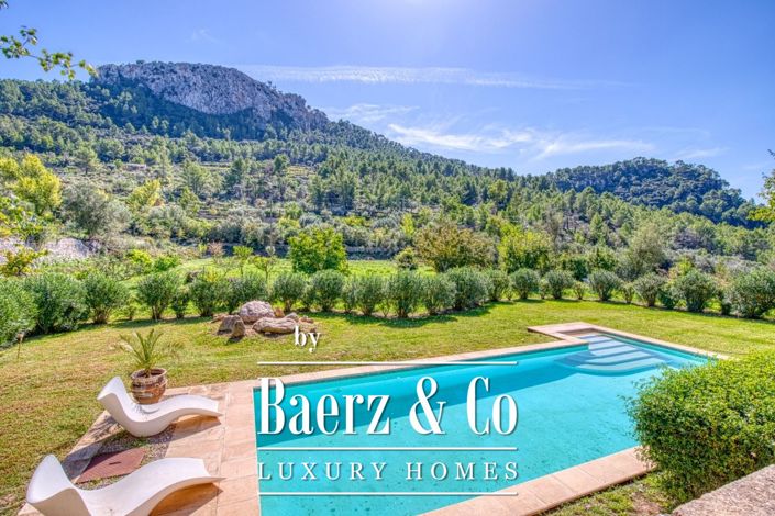 Image No.3-5 Bed Villa for sale