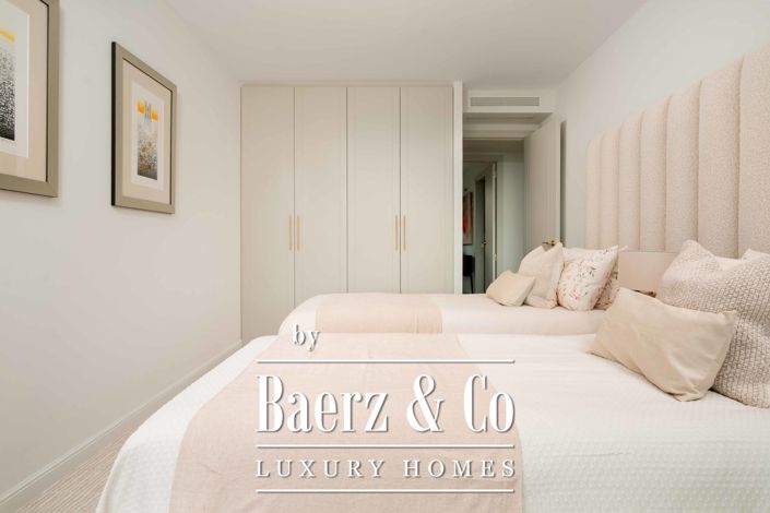 Image No.15-4 Bed Apartment for sale