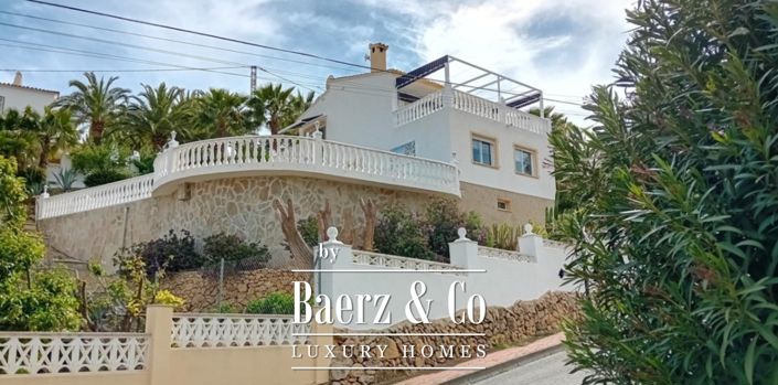 Image No.1-4 Bed Villa for sale