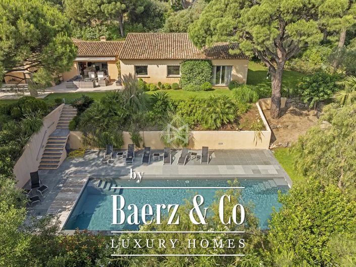 Image No.1-4 Bed Property for sale