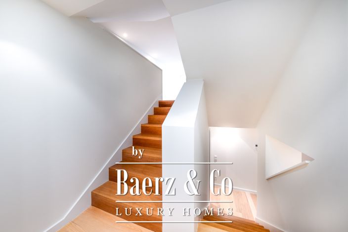 Image No.18-4 Bed Apartment for sale