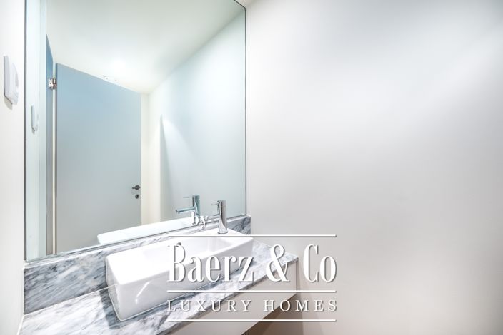 Image No.19-4 Bed Apartment for sale