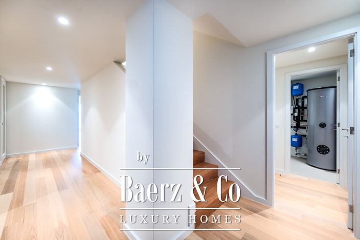 Image No.20-4 Bed Apartment for sale