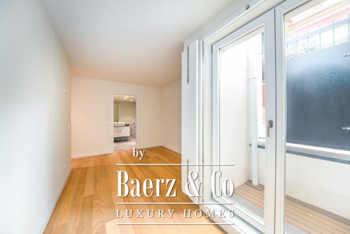 Image No.23-4 Bed Apartment for sale