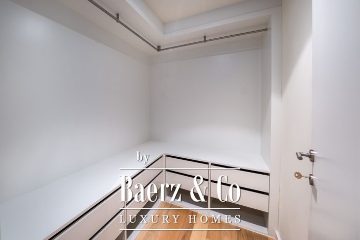 Image No.26-4 Bed Apartment for sale