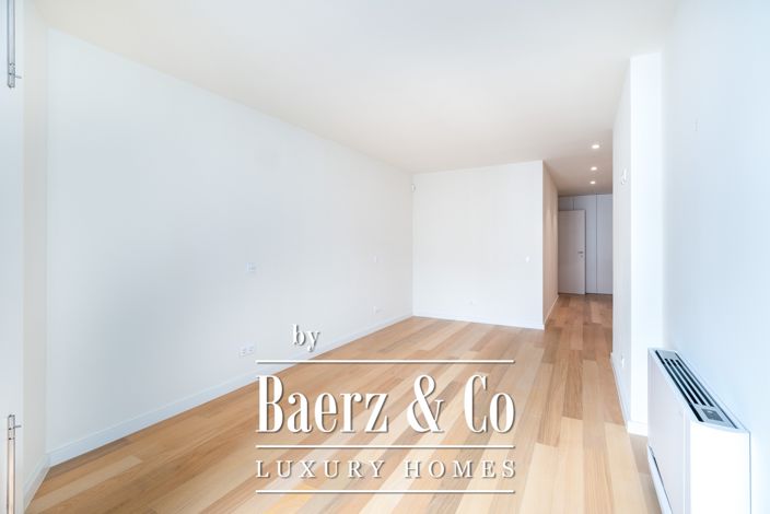 Image No.29-4 Bed Apartment for sale