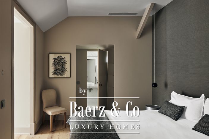 Image No.5-6 Bed House for sale