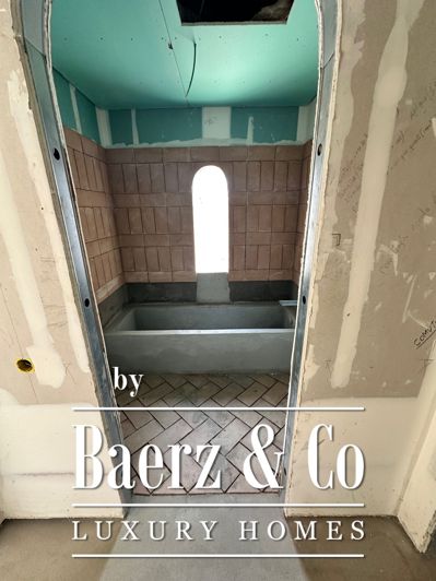 Image No.22-4 Bed House for sale