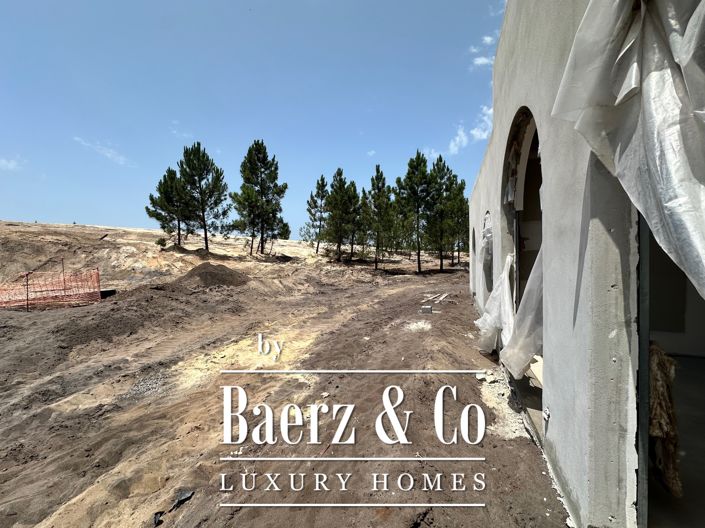 Image No.9-4 Bed House for sale