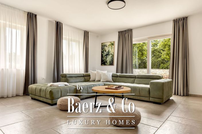 Image No.5-4 Bed Villa for sale