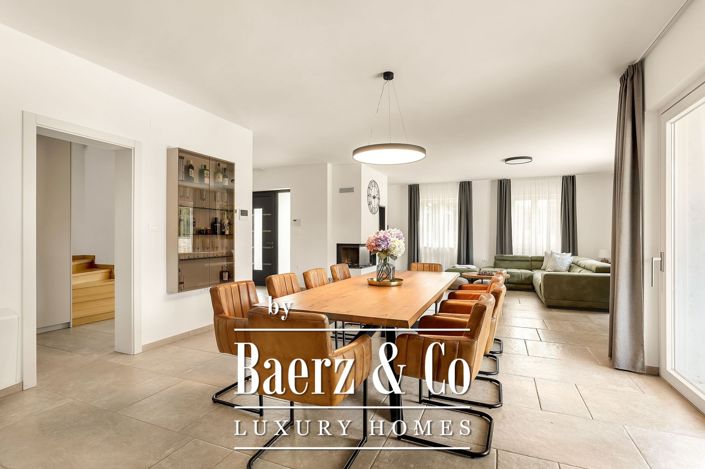 Image No.9-4 Bed Villa for sale