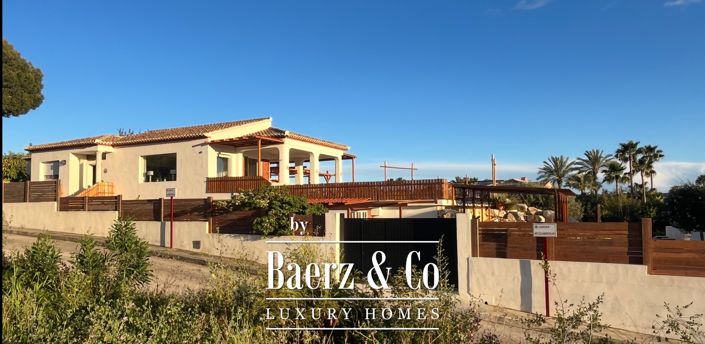 Image No.1-5 Bed Villa for sale