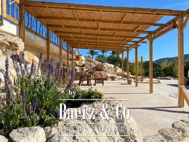 Image No.15-5 Bed Villa for sale